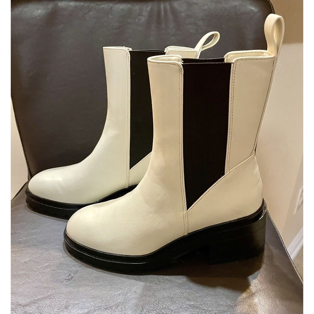 Amazon Essentials Woman’s Ivory And Black Boots Size 7.5